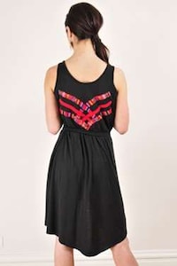 Simplistically Chic Eco Clothing Image 3
