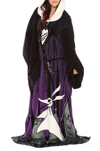 Eerie Skeletal Wrap Blankets Image 3