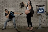 Exploding Pregnancy Photography Image 4