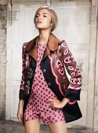Exuberant Print-Filled Shoots Image 5