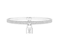 Luggage-Inspired Jewelry Image 2
