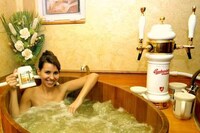 Rejuvenating Beer Baths Image 4