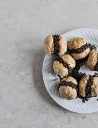 Bite-Sized Peanut Butter Hoagies Image 2