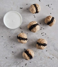 Bite-Sized Peanut Butter Hoagies Image 4