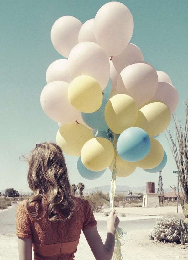 70 Whimsical Balloon Photoshoots