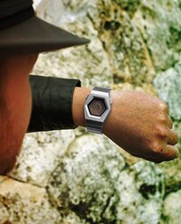 Transparent Web Watches Image 4