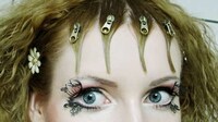 Zipper-Infused Hairstyles Image 4
