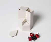 Geometric Puzzle Vases Image 6