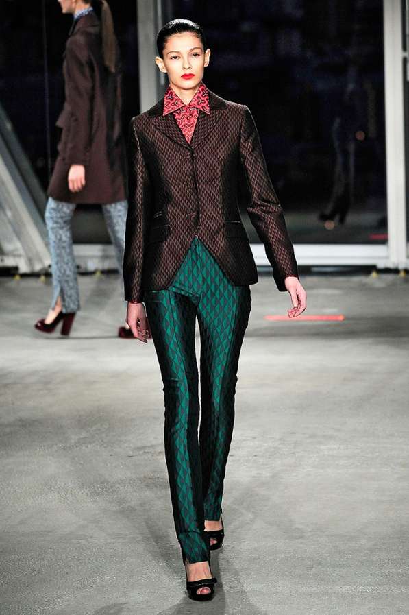 17 Sensational Jonathan Saunders Designs