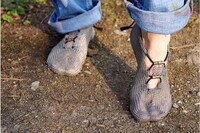 Minimal Chainmail Footwear Image 2