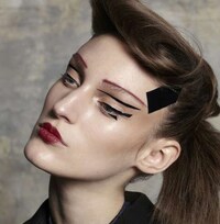 Linear Face Paint Looks Image 6