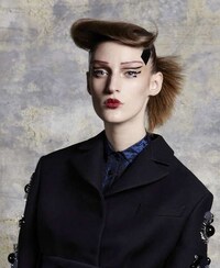 Linear Face Paint Looks Image 7