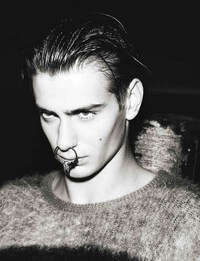 Amish-Inspired Streetwear Editorials Image 3