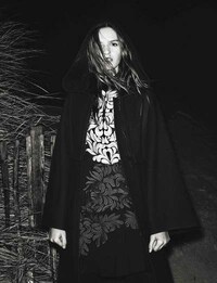 Amish-Inspired Streetwear Editorials Image 7