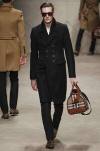 Animal-Infused Prepster Menswear Image 4