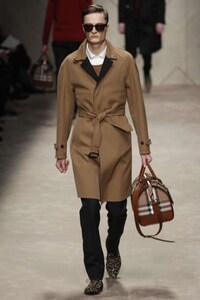 Animal-Infused Prepster Menswear Image 5