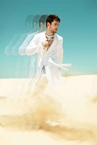 Hallucinatory Sahara Photoshoots Image 6