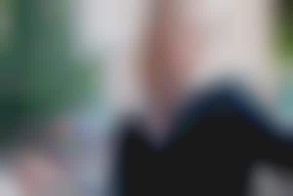 Smartphone-Connected Eyewear