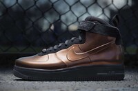 Historically Pertinent Sports Gear Image 6