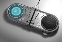 Ultra Portable DJ Decks Image 3