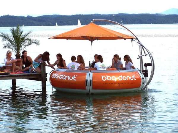 Floating Restaurant Tables
