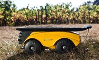 Solar-Powered Gardening Robots Image 3