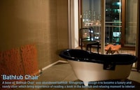 Upholstered Soaker Seating Image 3