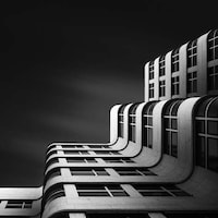 Monochromatic Modular Architecture Image 3