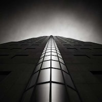 Monochromatic Modular Architecture Image 8