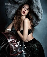 Literally Jaw-Dropping Editorials Image 5