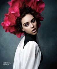 Literally Jaw-Dropping Editorials Image 6