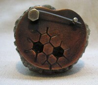Intricate Beehive Jewelry Image 5