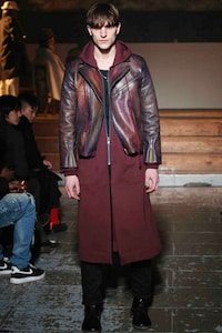 Lacquered Dynamic Menswear Image 6