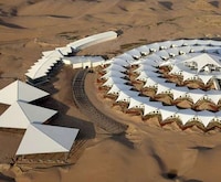 Self-Sustaining Desert Hotels Image 2