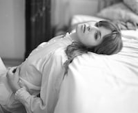 Delicate Feminine Captures Image 3