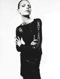Glamorous Grunge Editorials Image 7