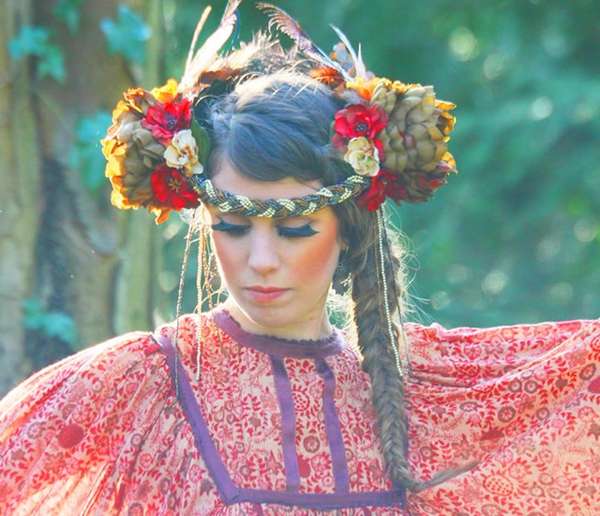 35 Bohemian-Inspired Headpieces