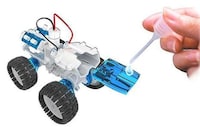 Sodium-Powered Model Cars Image 4