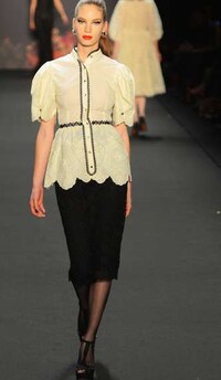 Retro Spanish-Inspired Fashions Image 4