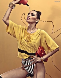 Suggestively Sweaty Editorials Image 8