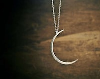 Elegant Eclipse Jewelry Image 5