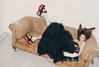 Bulbous Hairdo Photoshoots Image 7