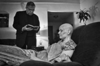 Brave Cancer-Battling Photo Sets Image 6