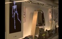 Motion-Detecting Store Displays Image 6