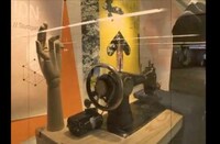 Motion-Detecting Store Displays Image 7