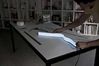 Sagging Strip Floor Lamps Image 6