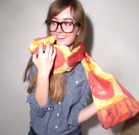 Scrumptious Pizza Scarves Image 5