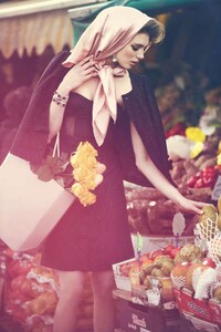 Sultry Shopping Lookbooks Image 2