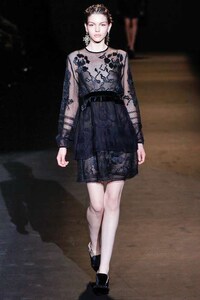 Timeless Transparent Fashion Image 4