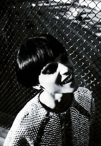 Glamorously Gritty Editorials Image 4